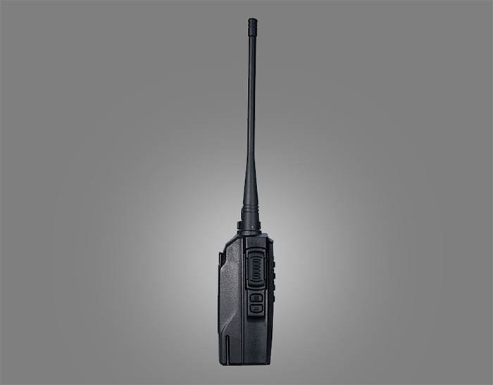 环球通TH-2900对讲机侧面
