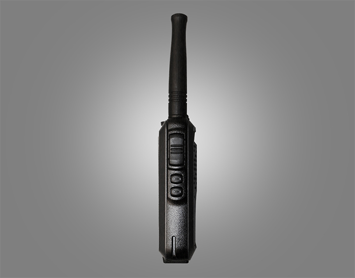 环球通409免执照对讲机侧面